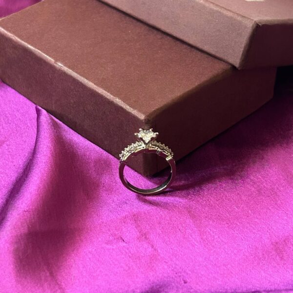Azura Ring