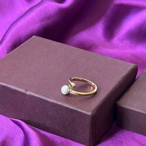 The Snowdrop Ring - Image 4