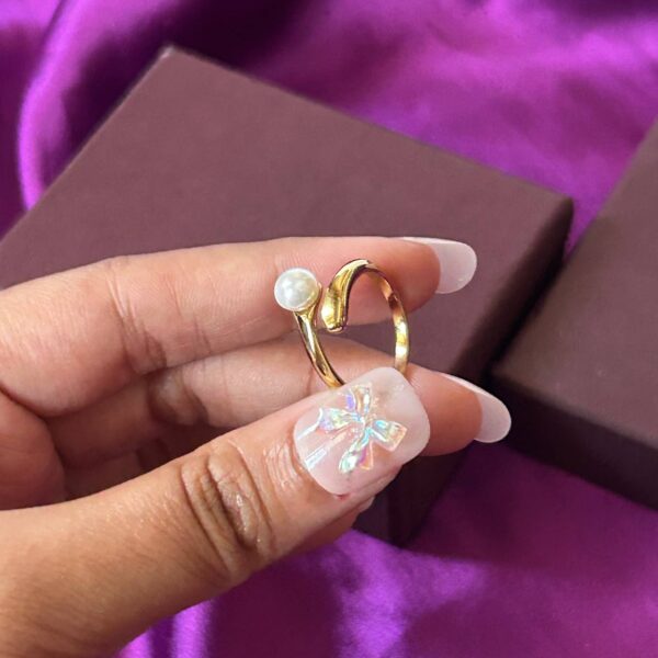 The Snowdrop Ring - Image 3