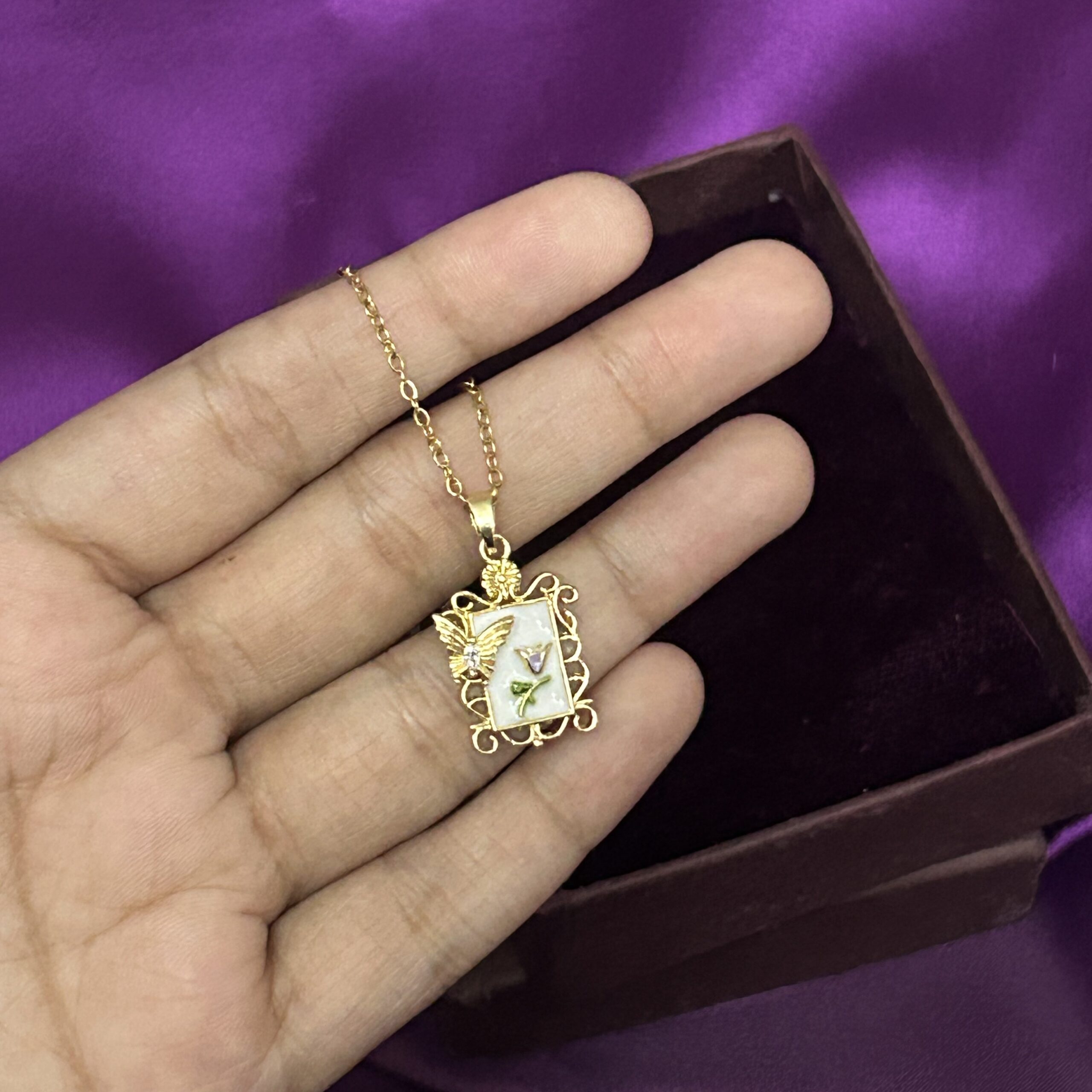 Divine Aesthetic Neckchain - Image 3
